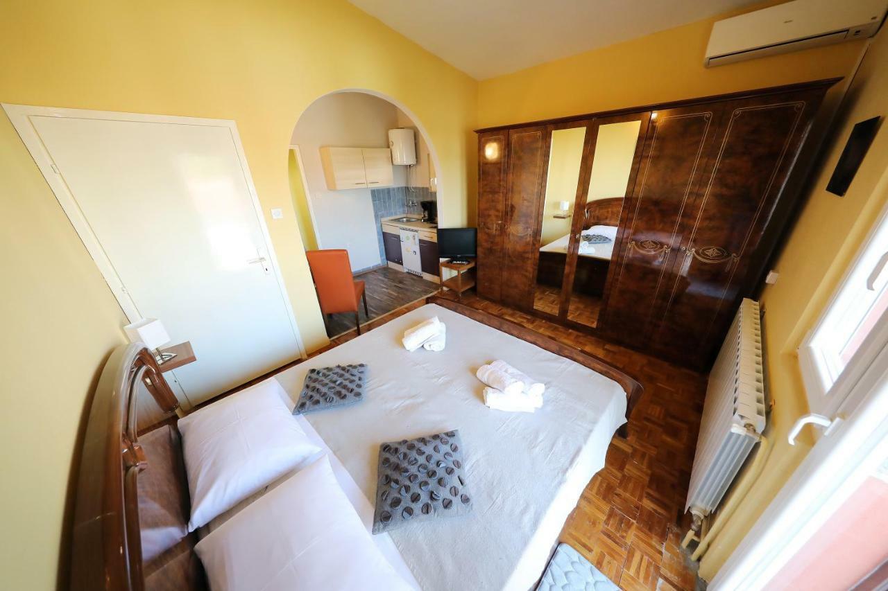 Villa Terracotta Studio 2 Starigrad Paklenica Esterno foto